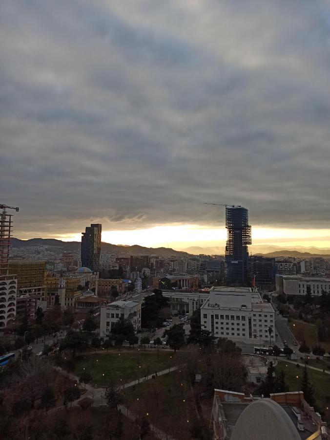 Heart Of Tirana Hotel Luaran gambar